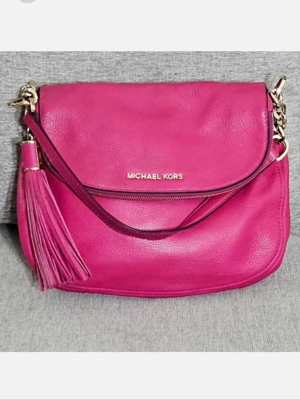Michael Kors Bedford Tassel Shoulder Bag...EUC
